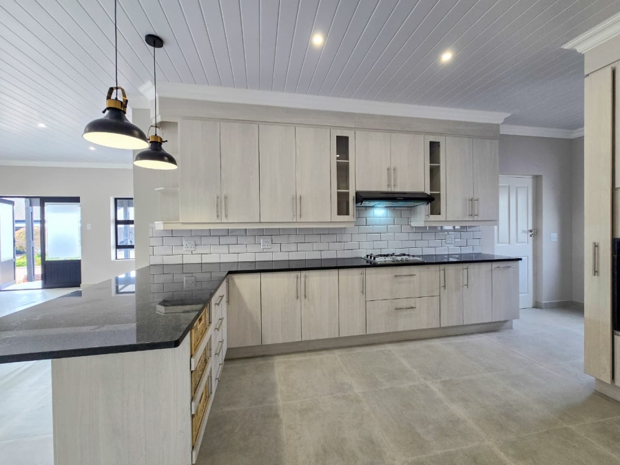 3 Bedroom Property for Sale in Stilbaai Wes Western Cape